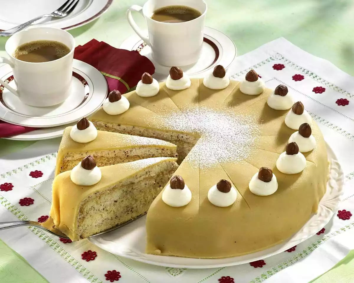 Cassata with sponge, ricotta filling and marzipan